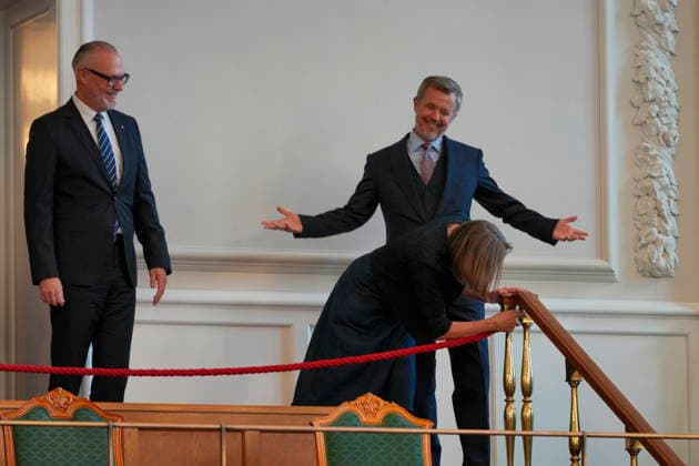 Folketingets aabning: Folketingssalen og statsministerens aabningstale Folketingsmedlemmer ankommer, og statsministeren holder aabningstale ved Folketingets aabning i Folketingssalen paa Christiansborg Slot i Koebenhavn, tirsdag den 6. oktober 2026. , Copenhagen Denmark Copyright: EmilxHelmsx spdk20261006-120146-L