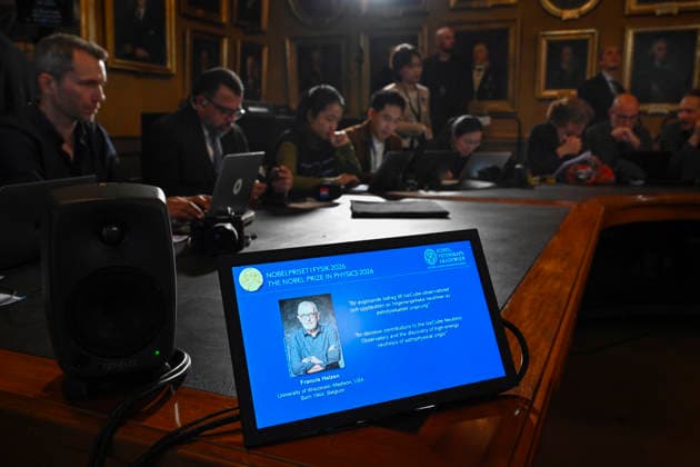 Francis Halzen is announced as the recipient of the 2026 Nobel Prize in Physics during a press conference at the Royal Swedish Academy of Sciences in Stockholm, Sweden, on October 6, 2026 STOCKHOLM SWEDEN x10430x  Copyright: xChristinexOlsson TTx SWEDEN NOBEL PRIZE 2026 PHYSICS Ku-_9ZiwEy4
