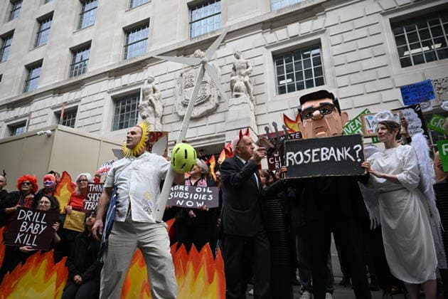 Fossil Free London protest against new oil and natural gas projects in the North Sea LONDON, UNITED KINGDOM - OCTOBER 06: A protester wears a costume depicting UK Prime Minsiter Andy Burnham as members of Fossil Free London stage a protest in front of the Department for Energy Security and Net Zero against new oil and natural gas projects in the North Sea, in London, United Kingdom on October 06, 2026. Rasid Necati Aslim Anadolu London United Kingdom. Editorial use only. Please get in touch for any other usage.  Copyright: x2026xAnadoluxRasidxNecatixAslimx