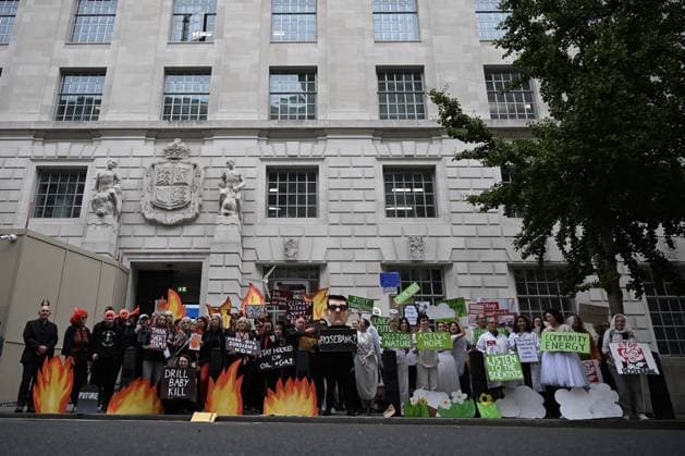 Fossil Free London protest against new oil and natural gas projects in the North Sea LONDON, UNITED KINGDOM - OCTOBER 06: Members of Fossil Free London stage a protest in front of the Department for Energy Security and Net Zero against new oil and natural gas projects in the North Sea, in London, United Kingdom on October 06, 2026. Rasid Necati Aslim Anadolu London United Kingdom. Editorial use only. Please get in touch for any other usage.  Copyright: x2026xAnadoluxRasidxNecatixAslimx