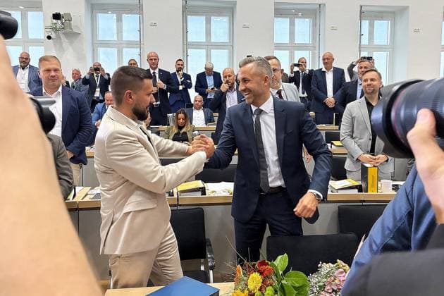 Magdeburg, Sachsen-Anhalt, Deutschland, 06.10.2026: Konstituierende Sitzung des Landtags: Tobias Rausch, AfD, Ulrich Siegmund, AfD, nach der Wahl des neuen Landtagspräsidenten Copyright: xdtsxNachrichtenagenturx dts_137254