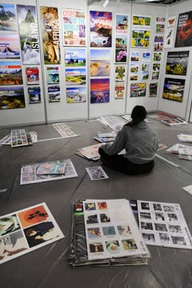 06.10.2026, Frankfurt am Main, DEU, Frankfurter Buchmesse. Am fruehen Dienstag morgen wird noch aufgebaut. Oder an der Kalender Meile