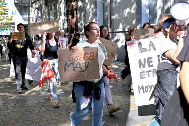Student protest in Liege on 06 10 2026 LIEGE, BELGIUM - OCTOBER 06 : Students protest against the ministerial reform on September on October 6, 2026 in Liege, Belgium, 06 10 2026 ( Liege Belgium  Copyright: xSesx