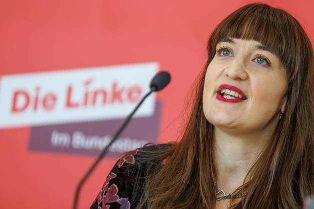 Statement Die Linke Heidi Reichinnek bei einem Statement Die Linke am 06.10.26 in Berlin. Berlin Berlin Deutschland Reichstag