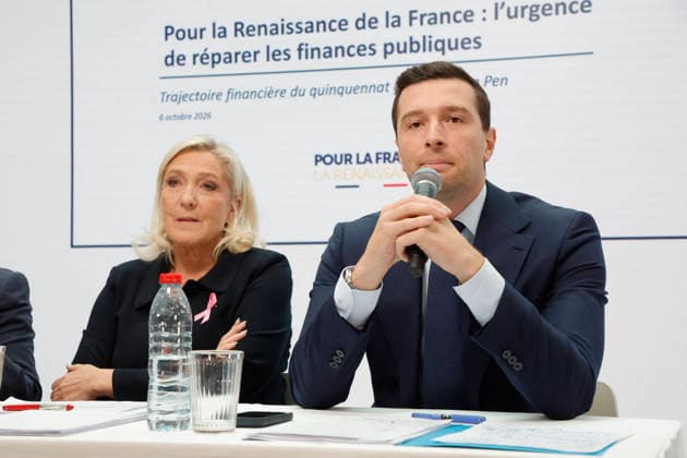 Marine Le Pen and Jordan Bardella Press Conference - Paris Head of the Parliamentary group and candidate for the 2027 Presidential election Marine Le Pen, President of French far-right Rassemblement National (RN) party Jordan Bardella and Jean-Philippe Tanguy, economy expert during a press conference in Paris, France on October 6 2026. Photo by Henri Szwarc ABACAPRESS.COM Paris France  Copyright: xSzwarcxHenri ABACAx