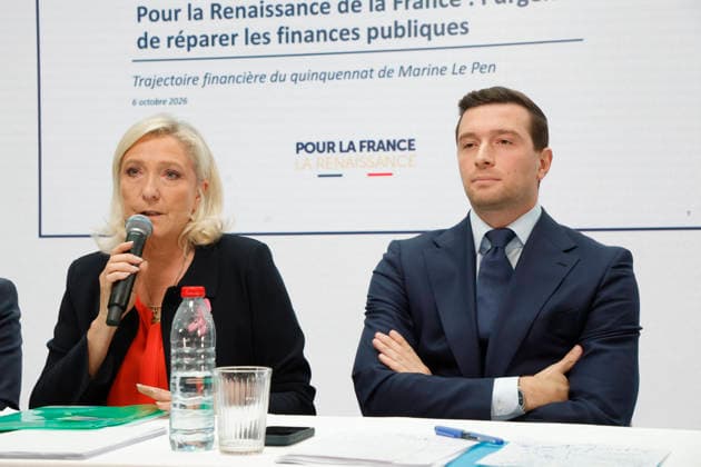 Marine Le Pen and Jordan Bardella Press Conference - Paris Head of the Parliamentary group and candidate for the 2027 Presidential election Marine Le Pen, President of French far-right Rassemblement National (RN) party Jordan Bardella and Jean-Philippe Tanguy, economy expert during a press conference in Paris, France on October 6 2026. Photo by Henri Szwarc ABACAPRESS.COM Paris France  Copyright: xSzwarcxHenri ABACAx