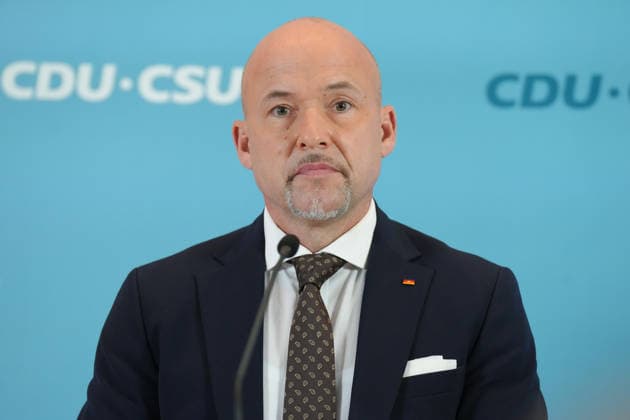 Pressekonferenz der CDU und CSU im Vorfeld der Fraktionssitzung Alexander Hoffmann (CSU) im Portrait beim Pressestatement im Vorfeld der Fraktionssitzung im Deutschen Bundestag, Berlin, 06.10.2026 Berlin Berlin Deutschland