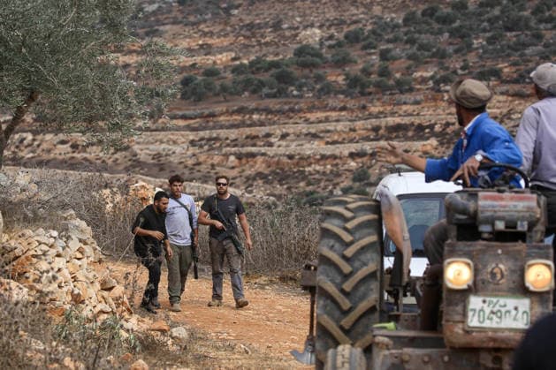 Four Palestinians injured in attacks by Israeli settlers in Nablus NABLUS, WEST BANK, PALESTINE - OCTOBER 6: Israelis attack Palestinian farmers harvesting olives on their land in the town of Aqraba, south of Nablus, West Bank, Palestine, on October 6, 2026. Nedal Eshtayah Anadolu Nablus West Bank. Editorial use only. Please get in touch for any other usage.  Copyright: x2026xAnadoluxNedalxEshtayahx