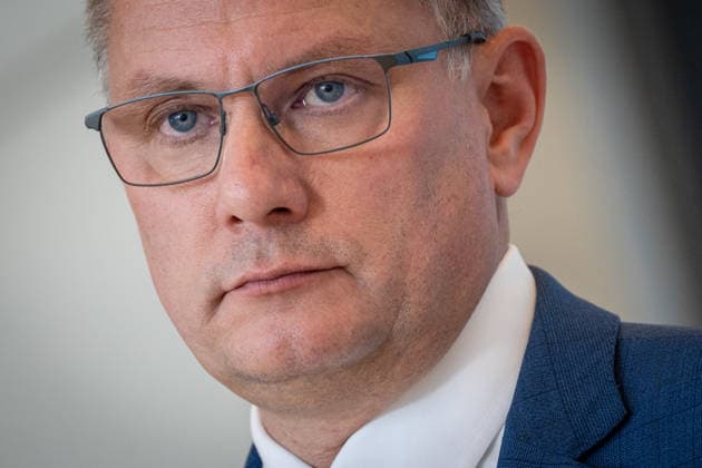 Tino Chrupalla, AfD-Partei- und Fraktionsvorsitzender;Pressestatement der beiden Parteivorsitzenden und Fraktionsvorsitzenden der AfD vor Beginn der Fraktionssitzung im Deutschen Bundestag, Berlin Berlin Deutschland Bundestag