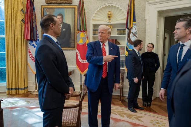 October 6, 2026, Washington, Dc, United States of America: U.S. President Donald Trump speaks with golfer Tiger Woods and officials in the Oval Office of the White House, February 20, 2025 in Washington, D.C. Woods, who received the Presidential Medal of Freedom from Trump in 2019, joined PGA Tour leaders at the White House for talks on a proposed deal with Saudi ArabiaÃ¢â‚¬â ¢s Public Investment Fund before Trump introduced him as a surprise guest at a Black History Month reception. Washington United States of America - ZUMAp138 20261006_zaa_p138_017 Copyright: xJoycexN.xBoghosian WhitexHousex