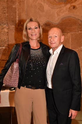 Maria Höfl-Riesch mit Freund Johann Schrempf Verleihung der Bayerischen Staatsmedaille für soziale Verdienste 2026 Allerheiligen-Hofkirche München 06. Oktober 2026