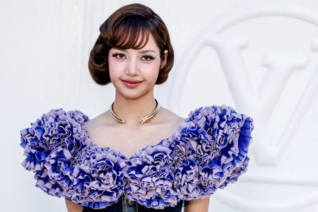 Lisa at the photocall for the Louis Vuitton Spring Summer 2027 Women’s Ready-to-Wear collection during Paris Fashion Week (PFW) at the Cité internationale universitaire de Paris, France, on October 6, 2026. Olivier Borde, Bestimage. Photocall at the Louis Vuitton Women’s Ready-to-Wear Spring Summer 2027 show as part of Paris Fashion Week on October 6, 2026, in Paris, France. Paris, France  Copyright: xOLIVIERxBORDEx xBESTIMAGExOLIVIERxBORDEx xBESTIMAGEx