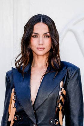 Ana de Armas at the photocall for the Louis Vuitton Spring Summer 2027 Women’s Ready-to-Wear Collection show during Paris Fashion Week (PFW) at the Cité internationale universitaire de Paris, France, on October 6, 2026. Olivier Borde, Bestimage. Photocall at the Louis Vuitton Women’s Ready-to-Wear Spring Summer 2027 show as part of Paris Fashion Week on October 6, 2026, in Paris, France. Paris, France  Copyright: xOLIVIERxBORDEx xBESTIMAGExOLIVIERxBORDEx xBESTIMAGEx