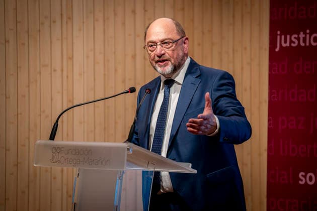 Yolanda Díaz speaks at the event Democracy and International Solidarity. Former President of the European Parliament Martin Schulz speaks during the event Democracy and International Solidarity: The Past, a Driving Force for Building the Future, on October 6, 2026, in Madrid, Spain. The event was held to mark the 50th anniversary of the Spanish delegation of the German Friedrich Ebert Foundation (Friedrich Ebert Stiftung), FES in Spain. OCTOBER 6, 2026. YOLANDA ECONOMY DEMOCRACY MINISTER OF LABOR IN Madrid, Spain  Copyright: xA.xPÃ rezxMecax 7825140