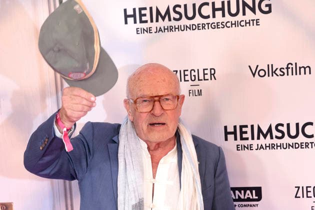 Volker Schloendorff bei der Heimsuchung Film Premiere am 6.10.2026 im Kino International in Berlin Volker Schloendorff attends the premiere of Heimsuchung The Beloved at Kino International on October 6, 2026l in Berlin, Germany Heimsuchung Filmpremiere in Berlin