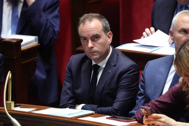 AssembleÌe Nationale - QAG du 6 octobre 2026 SÃ bastien Lecornu SÃ ance des Questions d ActualitÃ s au Gouvernement Ã l AssembleÌe Nationale Ã Paris, le 6 octobre 2026. Current Affairs Question Period with the Government at the National Assembly in Paris, October 6, 2026.  Copyright: xFabricexChasseryx