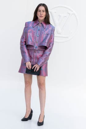 Alana Haim at the photocall for the Louis Vuitton Women’s Ready-to-Wear Spring Summer 2027 show during Paris Fashion Week (PFW) at the Cité internationale universitaire de Paris, France, on October 6, 2026. Olivier Borde, Bestimage. Photocall at the Louis Vuitton Women’s Ready-to-Wear Spring Summer 2027 show as part of Paris Fashion Week on October 6, 2026, in Paris, France.  Copyright: xOLIVIERxBORDEx xBESTIMAGExOLIVIERxBORDEx xBESTIMAGEx