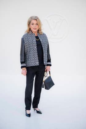 Louis Vuitton - Photocall - Paris Fashion Week EB Catherine Deneuve attends the Louis Vuitton Womenswear Spring Summer 2027 show as part of Paris Fashion Week on October 06, 2026 in Paris, France. Photo by Eliot Blondet ABACAPRESS.COM Paris France France  Copyright: xBlondetxEliot ABACAx