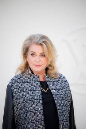 Louis Vuitton - Photocall - Paris Fashion Week EB Catherine Deneuve attends the Louis Vuitton Womenswear Spring Summer 2027 show as part of Paris Fashion Week on October 06, 2026 in Paris, France. Photo by Eliot Blondet ABACAPRESS.COM Paris France France  Copyright: xBlondetxEliot ABACAx