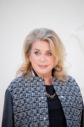 Louis Vuitton - Photocall - Paris Fashion Week EB Catherine Deneuve attends the Louis Vuitton Womenswear Spring Summer 2027 show as part of Paris Fashion Week on October 06, 2026 in Paris, France. Photo by Eliot Blondet ABACAPRESS.COM Paris France France  Copyright: xBlondetxEliot ABACAx