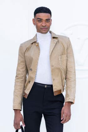 Owen Thiele at the photocall for the Louis Vuitton Spring Summer 2027 Women’s Ready-to-Wear collection during Paris Fashion Week (PFW) at the Cité internationale universitaire de Paris, France, on October 6, 2026. Olivier Borde, Bestimage. Photocall at the Louis Vuitton Women’s Ready-to-Wear Spring Summer 2027 show as part of Paris Fashion Week on October 6, 2026, in Paris, France.  Copyright: xOLIVIERxBORDEx xBESTIMAGExOLIVIERxBORDEx xBESTIMAGEx
