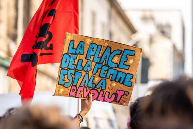 October 6, 2026, Bordeaux, Nouvelle-Aquitaine, France: On October 6, 2026, nearly 9,000 people march through Bordeaux. Initially called around social demands, the demonstration takes on a strong high school student character as large numbers of young people join. Bordeaux France  - ZUMAh207 20261006_zip_h207_020 Copyright: xFabricexHebertx