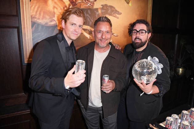 Johannes Heinrichs, Lars Pape, Steven Preisner bei der COKE LIGHT EXPERIENCE X BRUCE DARNELL im Borchardt in Berlin am 06.10.2026