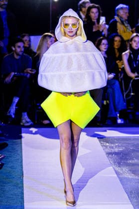PFW Pierre Cardin Runway NB A model walks the runway during the Pierre Cardin Womenswear Spring Summer 2027 show at Pailleron ice rink as part of Paris Fashion Week on October 06, 2026 in Paris, France. Photo by Nasser Berzane ABACAPRESS.COM Paris France  Copyright: xBerzanexNasser ABACAx
