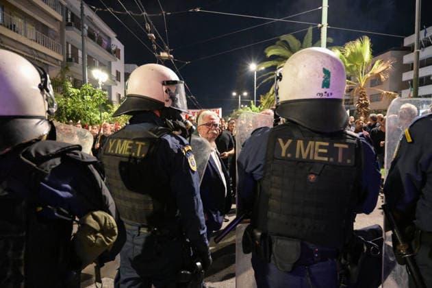 Protest against Marco Rubio™s visit in Athens A protester stares down riot police during a demonstration against the visit by U.S. Secretary of State Marco Rubio in Athens. Athens Greece Copyright: xNicolasxKoutsokostasxNicolasxKoutsokostasx DSC_202610060780