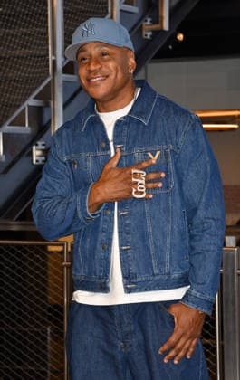 NEW YORK, NY- OCTOBER 6: LL Cool J at the Empire State Building to Celebrate the Premiere of CBS™ New Drama, NCIS: NEW YORK on October 6, 2026 in New York City. Copyright: xmpi099 MediaPunchx