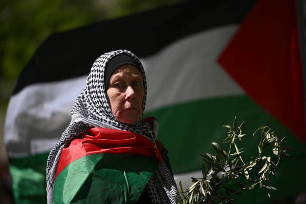 PRO-PALESTINE VIGIL, Pro-Palestine protestors hold a vigil for Gaza at the State Library Victoria in Melbourne, Wednesday, October 7, 2026. ( NO ARCHIVING MELBOURNE VICTORIA Australia  Copyright: xJOELxCARRETTx 20261007152333340463