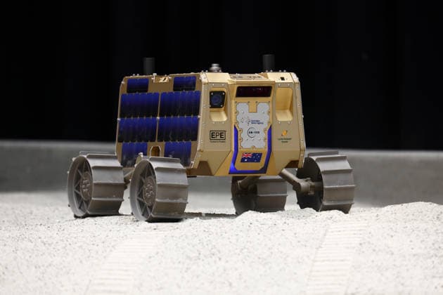 AUSTRALIAN LUNAR ROVER LAUNCH, Scenes during the launch of Roo-ver an Australian-designed and built lunar rover at QUT Kelvin Grove, in Brisbane, Wednesday, October 7, 2026. ( NO ARCHIVING BRISBANE QUEENSLAND Australia  Copyright: xJASONxO BRIENx 20261007117921617144
