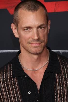 Los Angeles CA Oct 6: Joel Kinnaman at the film Premiere of The Beast on October6, 2026 Credit: USA - ZUMAa123 20261006_zaa_a123_208 Copyright: xAdMediax