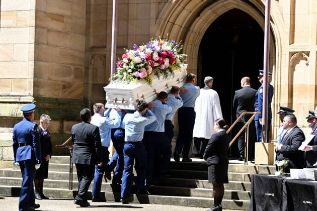 MIA LAY FUNERAL, Pallbearers carry the casket during the funeral service for NSW Police Constable Mia Lay at St Andrew s Cathedral, in Sydney, Wednesday, October 7, 2026. Constable Mia Lay, 20, died when the marked vehicle she was a passenger in crashed into a tree early on September 25 in the Sydney suburb of Redfern. ( NO ARCHIVING SYDNEY NEW SOUTH WALES Australia  Copyright: xDANxHIMBRECHTSx 20261007186621100940