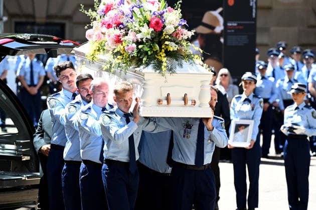 MIA LAY FUNERAL, Pallbearers carry the casket during the funeral service for NSW Police Constable Mia Lay at St Andrew s Cathedral, in Sydney, Wednesday, October 7, 2026. Constable Mia Lay, 20, died when the marked vehicle she was a passenger in crashed into a tree early on September 25 in the Sydney suburb of Redfern. ( NO ARCHIVING SYDNEY NEW SOUTH WALES Australia  Copyright: xDANxHIMBRECHTSx 20261007111722632500