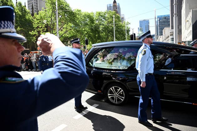 MIA LAY FUNERAL, NSW Police march in a procession on Bathurst street during the funeral service for NSW Police Constable Mia Lay at St Andrew s Cathedral, in Sydney, Wednesday, October 7, 2026. Constable Mia Lay, 20, died when the marked vehicle she was a passenger in crashed into a tree early on September 25 in the Sydney suburb of Redfern. ( NO ARCHIVING SYDNEY NEW SOUTH WALES Australia  Copyright: xDANxHIMBRECHTSx 20261007193786296941