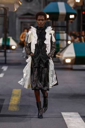 Louis Vuitton Women s Ready-to-Wear Spring Summer 2026 Collection Fashion Show during Paris Fashion Week, October 6, 2026 Louis Vuitton Women’s Ready-to-Wear Spring Summer 2026 Collection Fashion Show, during Paris Fashion Week on October 6, 2026, Paris, France  Copyright: xAgencex xBestimagexAgencex xBestimagex