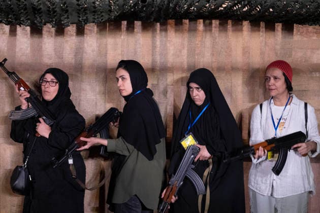 Urban Warfare Training For Iran s Female Self-sacrificing Forces Members of Iran s female self-sacrificing forces hold AK-47 rifles as they take part in urban warfare training at a city-square military training camp in southern Tehran, Iran, on October 6, 2026, amid rising tensions between Iran and the United States. Tehran Tehran Iran  Copyright: xMortezaxNikoubazlx originalFilename: nikoubazl-urbanwar261006_nph59.jpg