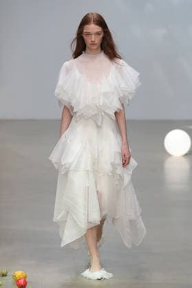 PFW - CFCL Runway A model walks the runway during the CFCL Ready to Wear Fall Winter 2026-2027 fashion show as part of Paris Fashion Week on March 10, 2026 in Paris, France. Photo by Alain-Gil Gonzalez ABACAPRESS.COM Paris France  Copyright: xGonzalezxAlain-Gil ABACAx
