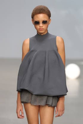 PFW - CFCL Runway A model walks the runway during the CFCL Ready to Wear Fall Winter 2026-2027 fashion show as part of Paris Fashion Week on March 10, 2026 in Paris, France. Photo by Alain-Gil Gonzalez ABACAPRESS.COM Paris France  Copyright: xGonzalezxAlain-Gil ABACAx