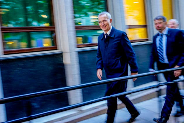 Statsbudsjett 2027 Oslo 20261007. Finansminister Jens Stoltenberg (Ap) gar fra finansdepartementet til Stortinget for fremleggelsen av statsbudsjettet for 2027. Foto: Fredrik Varfjell NTB Oslo Norge zkKj_7amJkE EDITORIAL USE ONLY Ref:_POLzkKj_7amJkE.jpg Copyright: xFredrikxVarfjellxx xNTBx