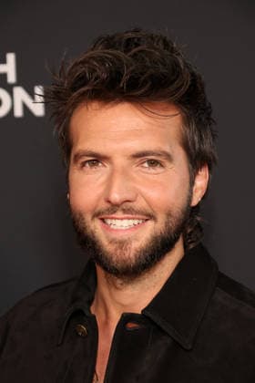 Inside arrivals for the Los Angeles premiere of The Beast at the Academy Museum of Motion Pictures Featuring: Guy Burnet Where: Los Angeles, California, United States When: 07 Oct 2026 Credit: Faye s Vision Cover Images EDITORIAL USE ONLY. NOT FOR USE BY NEWSPAPERS BASED IN THE UK. Copyright: xx coverimg56077486