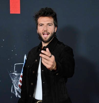 Cast member Guy Burnet attends the premiere of the motion picture thriller The Beast at the Academy museum of Motion Pictures in Los Angeles on Tuesday, October 10, 2026. Storyline: When a militia of unidentified hostiles coordinates a coup against the U.S., the president uncovers the extent of The Beast s highly classified offensive capabilities in order to save his life and America.  LAP2026100684 JIMxRUYMEN