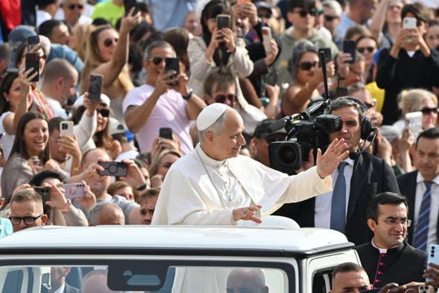 RECORD DATE NOT STATED Italy, Rome,Vatican 2026-10-07 : Pope Leo XIV during his weekly general audience in St Peter s Square Italy, Rome,Vatican 2026-10-07 : Pope Leo XIV during his weekly general audience in St Peter s Square Copyright alessia.giuliani CPP EDITORIAL USE ONLY - NO BOOKS Copyright: xAlessiaxGiuliani Catholicpressphotox