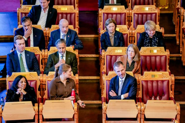 Statsbudsjett 2027 Oslo 20261007. Kultur- og likestillingsminister Lubna Jaffery (Ap), naeringsminister Cecilie Myrseth (Ap), Abid Raja, Torgeir Micaelsen, Une Bastholm under fremleggelsen av statsbudsjettet for 2027. Foto: Fredrik Varfjell NTB Oslo Norge FRJATug_-t0 EDITORIAL USE ONLY Ref:_POLFRJATug_-t0.jpg Copyright: xFredrikxVarfjellxx xNTBx