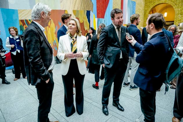 Statsbudsjett 2027 Oslo 20261007. Sylvi Listhaug (Frp) og Geir Pollestad (Sp) etter fremleggelsen av statsbudsjettet for 2027. Foto: Fredrik Varfjell NTB Oslo Norge hU_TjNwWS0I EDITORIAL USE ONLY Ref:_POLhU_TjNwWS0I.jpg Copyright: xFredrikxVarfjellxx xNTBx