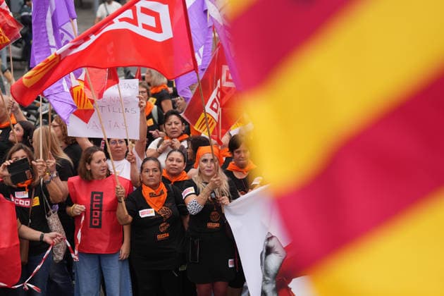 UGT and CCOO Call for a Strike in Social Services in Catalonia During a Demonstration in Support of Social Services, on October 7, 2026, in Barcelona, Catalonia, Spain. UGT and CCOO have called a strike in Catalonia’s social services sector to demand improvements in working conditions and equal pay between the private and public sectors. OCTOBER 7, 2026, Barcelona, Catalonia, Spain  Copyright: xDavidxZorrakinox 7825879