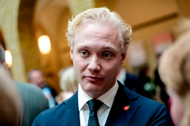 Statsbudsjett 2027 Oslo 20261007. Simen Velle (Frp) etter fremleggelsen av statsbudsjettet for 2027. Foto: Fredrik Varfjell NTB Oslo Norge PnPLynovi14 EDITORIAL USE ONLY Ref:_POLPnPLynovi14.jpg Copyright: xFredrikxVarfjellxx xNTBx