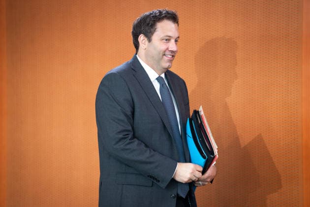 61. Sitzung des Bundeskabinett Aktuell, 07.10.2026, Berlin, Lars Klingbeil, Bundesminister der Finanzen, Vizekanzler im Portrait im Vorfeld der Kabinettssitzung, Sitzung des Bundeskabinett im Bundeskanzleramt in Berlin Berlin Berlin Deutschland