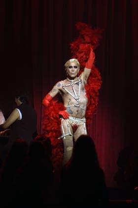 Mario Vaquerizo Presents the Musical *Cabaret* in Madrid Mario Vaquerizo during the press preview of the musical *Cabaret* at Espacio Delicias on October 7, 2026, in Madrid, Spain. The artist will take on this iconic role starting October 9 at an even more immersive venue. CELEBRITIES MUSIC CABARET MUSICAL Madrid Madrid Spain  Copyright: xJosexVelascox 7826069